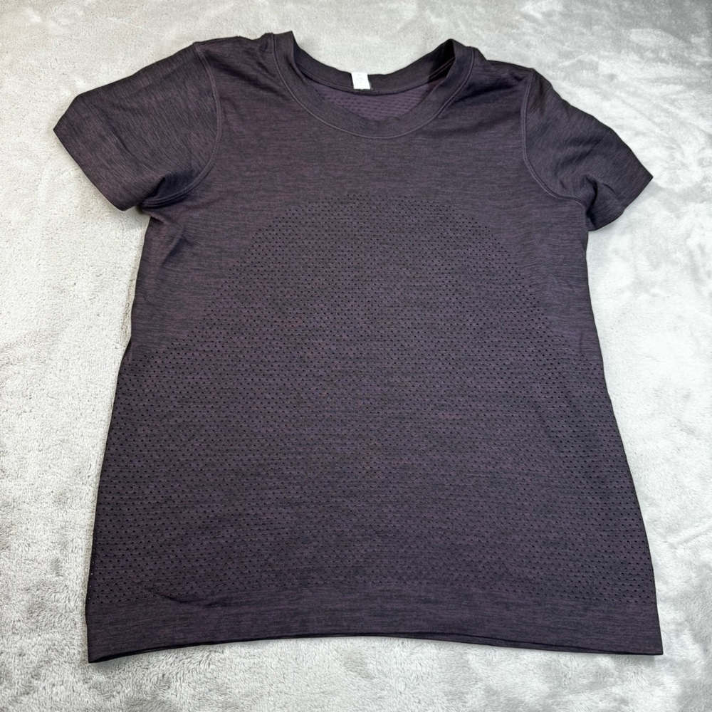 Lululemon Breathable Short Sleeve Mesh Top Purple Size‎ 6 Running